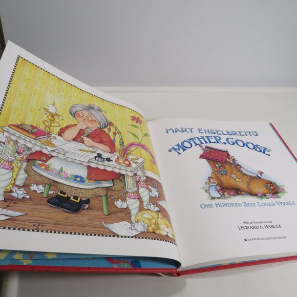 Mary Engelbreit Mother Goose (Ready to Gift) Hardback LIKE NEW - Picture 4 of 10